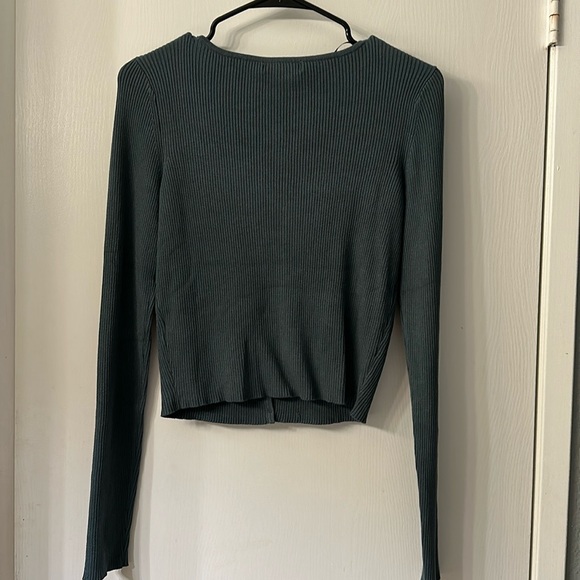 Cardigan - Picture 2 of 4